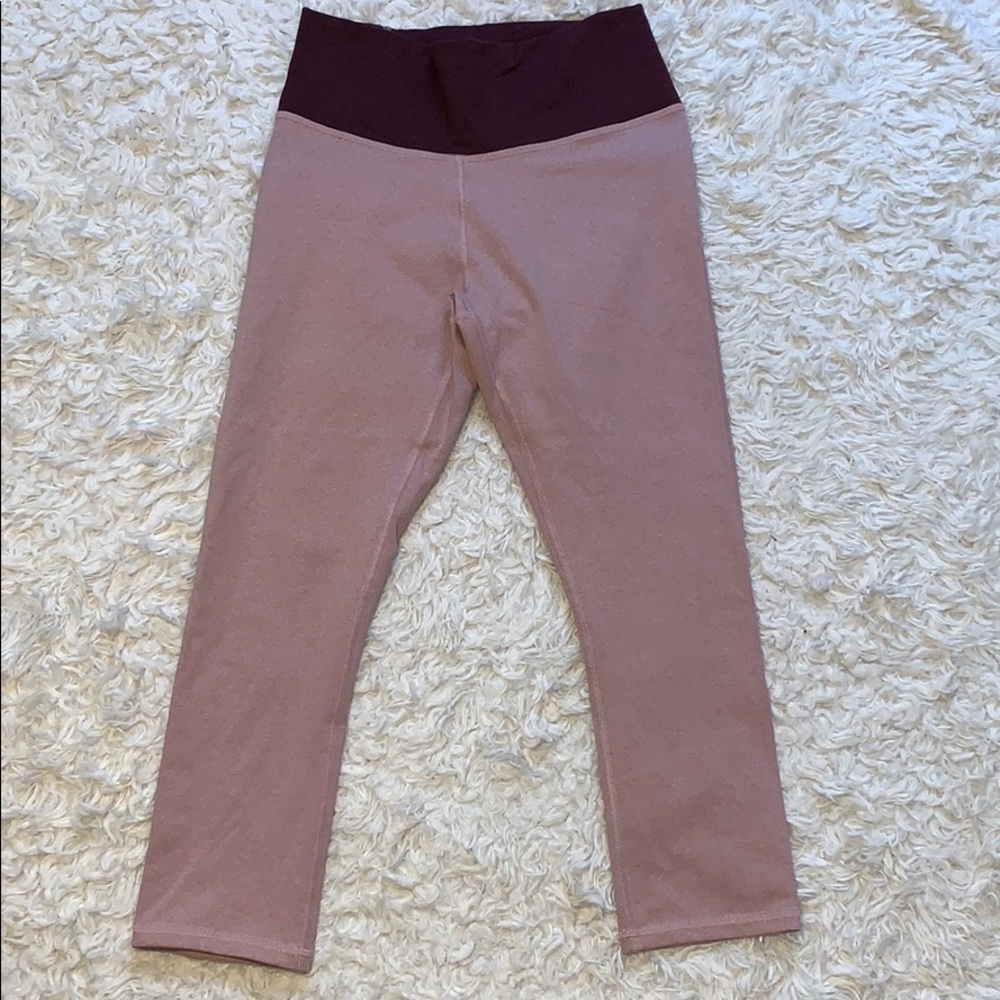 🌟NWOT Fabletics High Waisted Leggings🌟